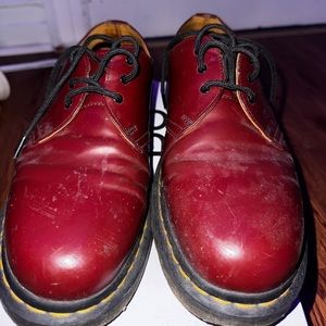 Dr Martens Low cut / Red/Burgundy Color / Size 11